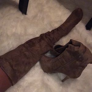 Heel boots